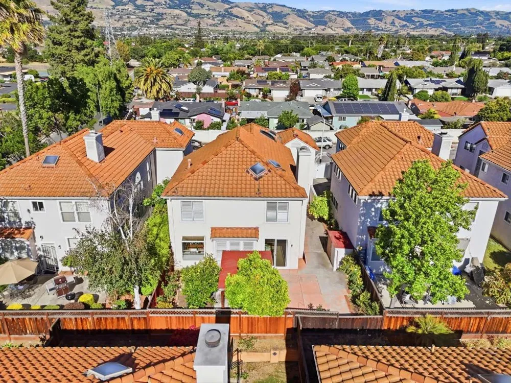 2965 Calle De Las Estrella San Jose, CA 95148