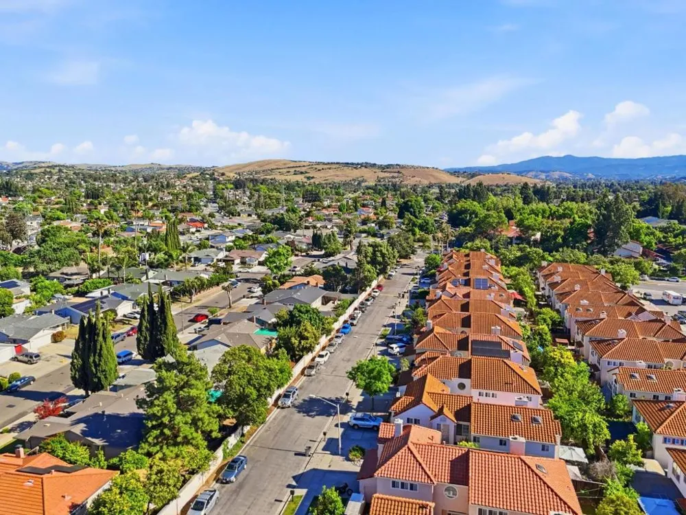 2965 Calle De Las Estrella San Jose, CA 95148