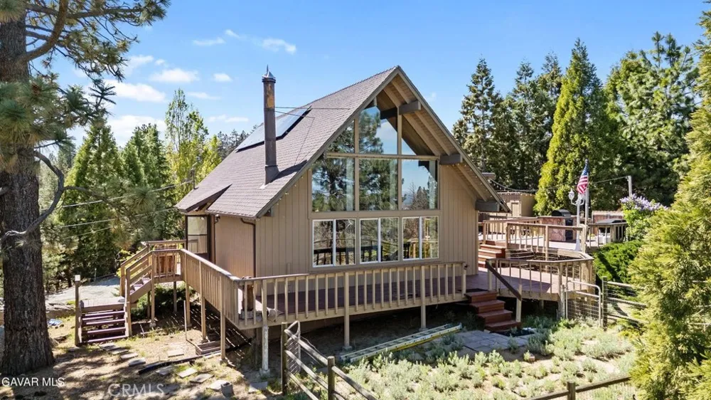 25631 High Rock Court Tehachapi, CA 93561