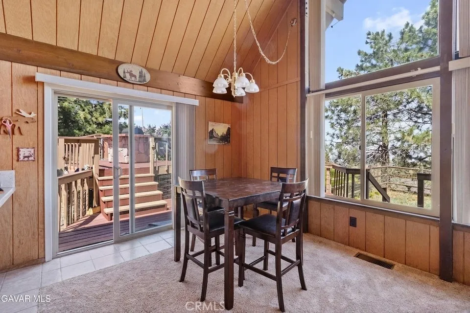 25631 High Rock Court Tehachapi, CA 93561