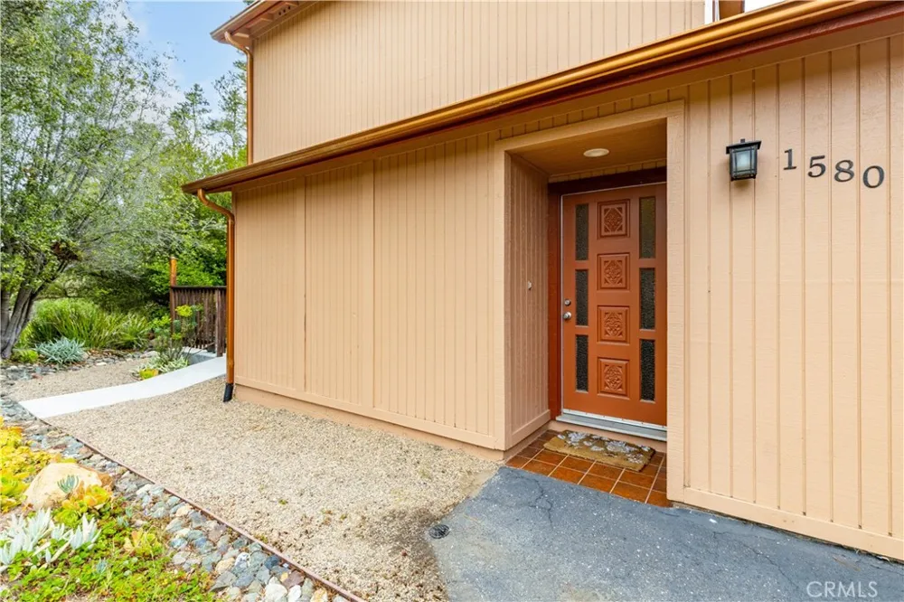 1580 Emerson Cambria, CA 93428
