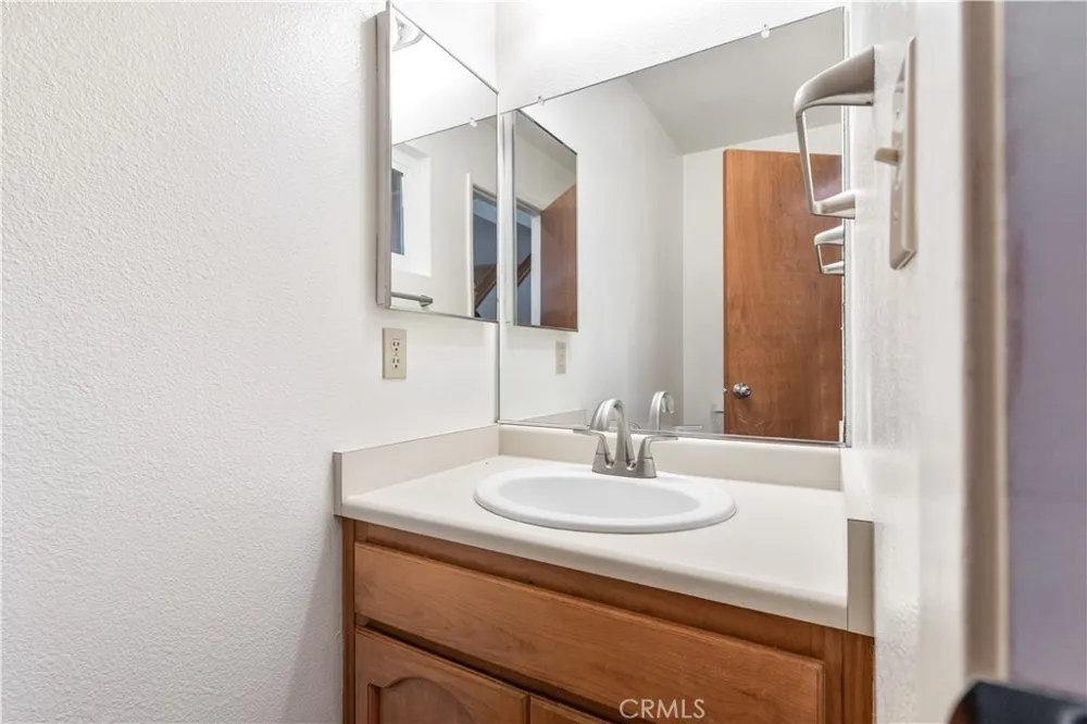 1580 Emerson Cambria, CA 93428