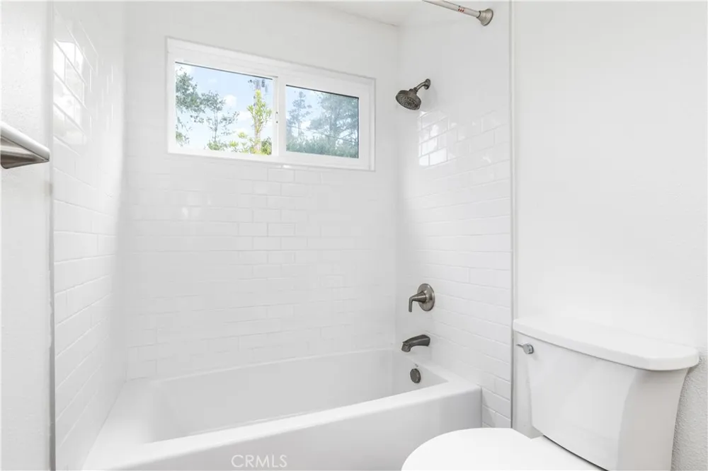 1580 Emerson Cambria, CA 93428