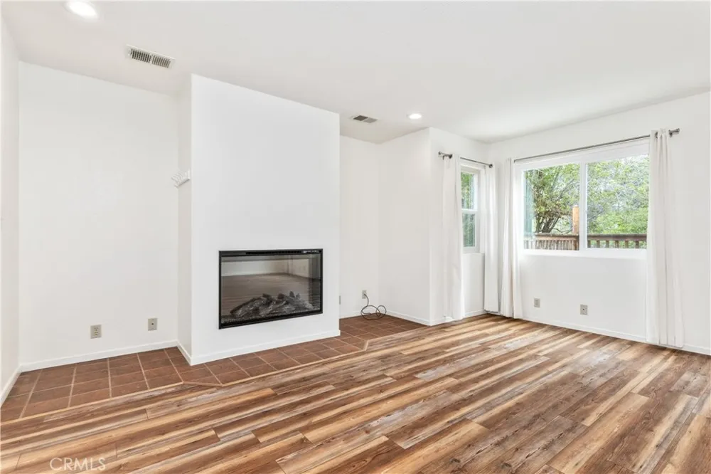 1580 Emerson Cambria, CA 93428
