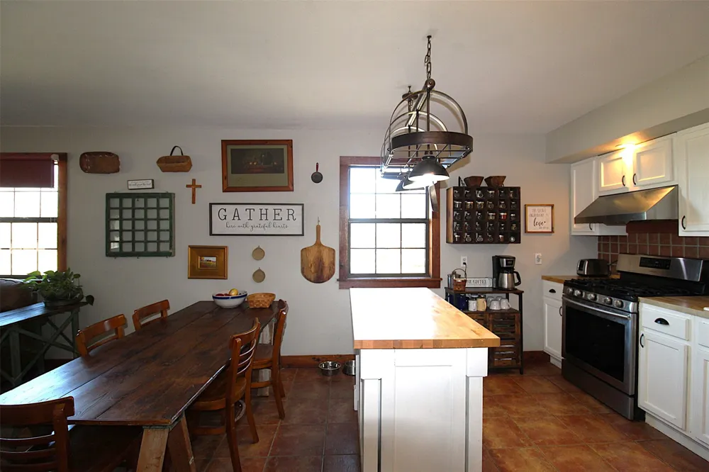 4776 NE County Road 2120 Road Talco, TX 75487