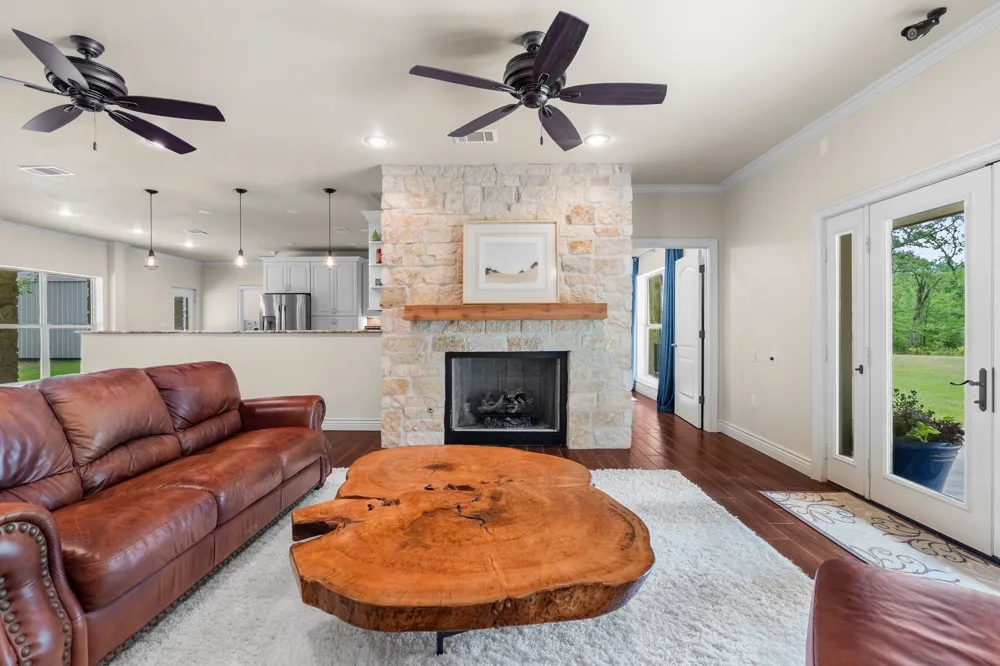 592 RS County Road 1151 Emory, TX 75440