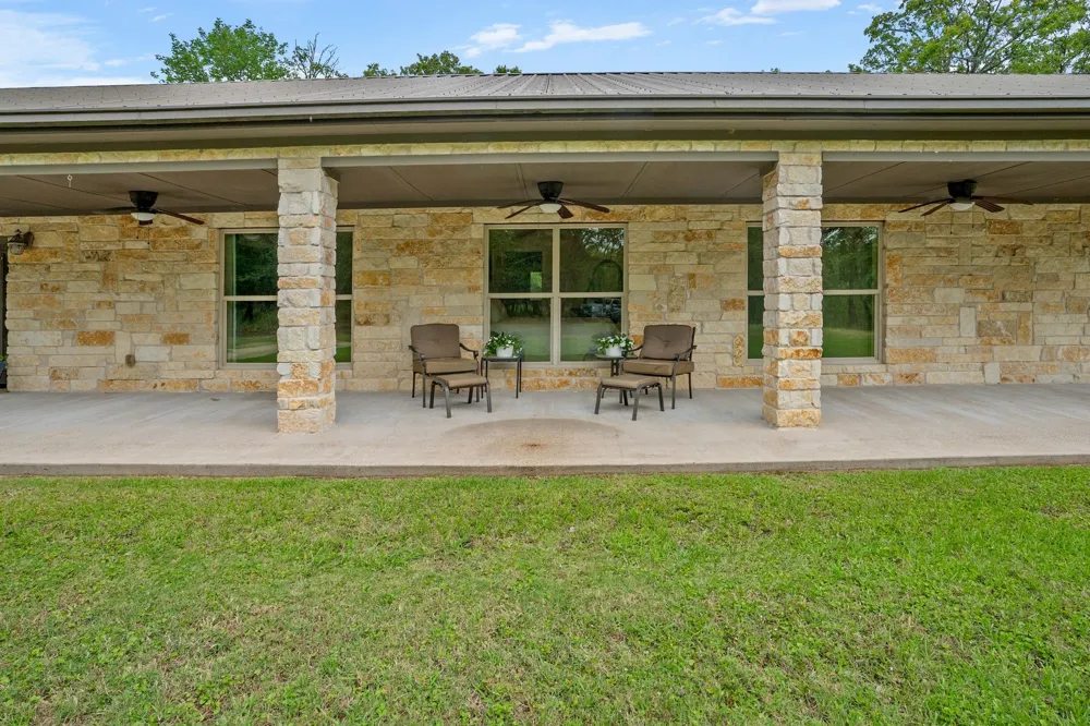592 RS County Road 1151 Emory, TX 75440