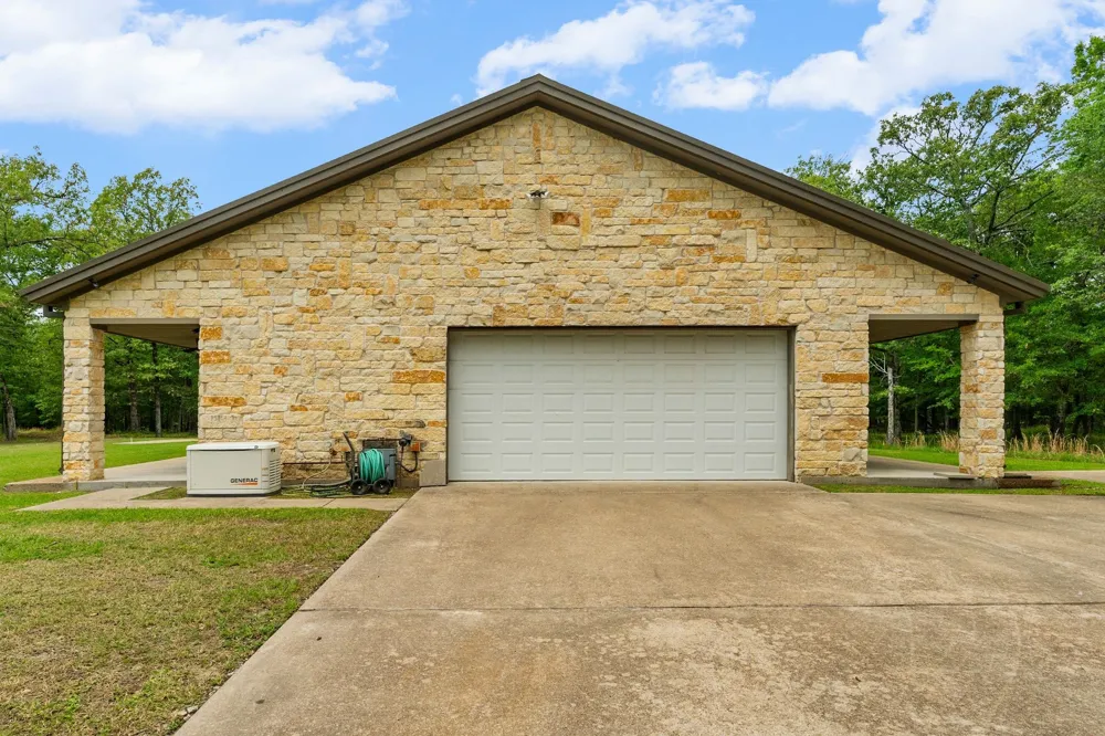 592 RS County Road 1151 Emory, TX 75440