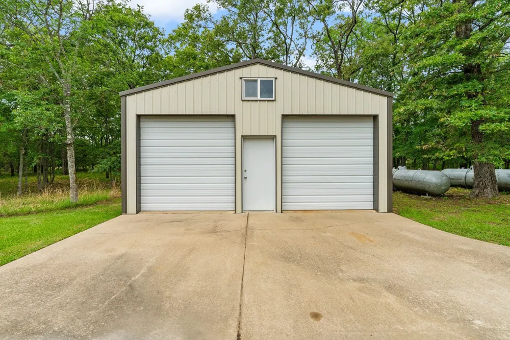 592 RS County Road 1151 Emory, TX 75440