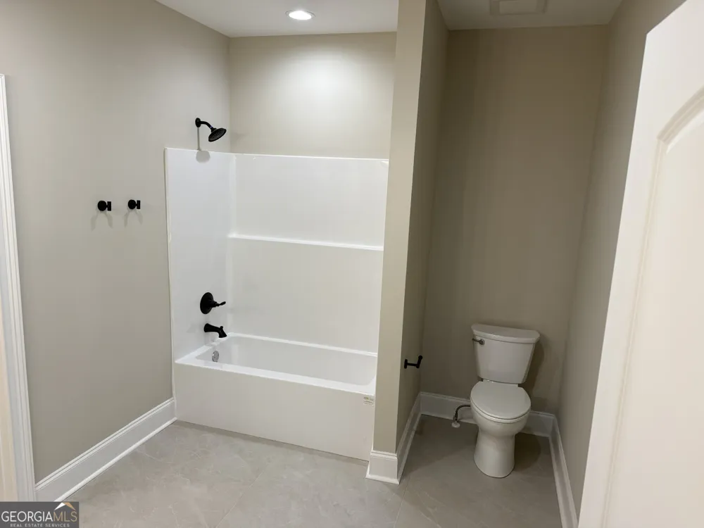 35 Mattie CT Mansfield, GA 30055