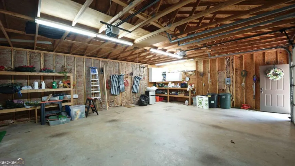 210 Shade Tree LN Mineral Bluff, GA 30559