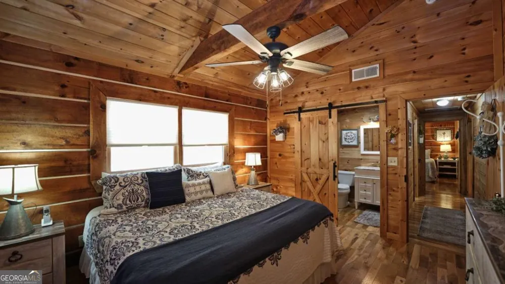 210 Shade Tree LN Mineral Bluff, GA 30559