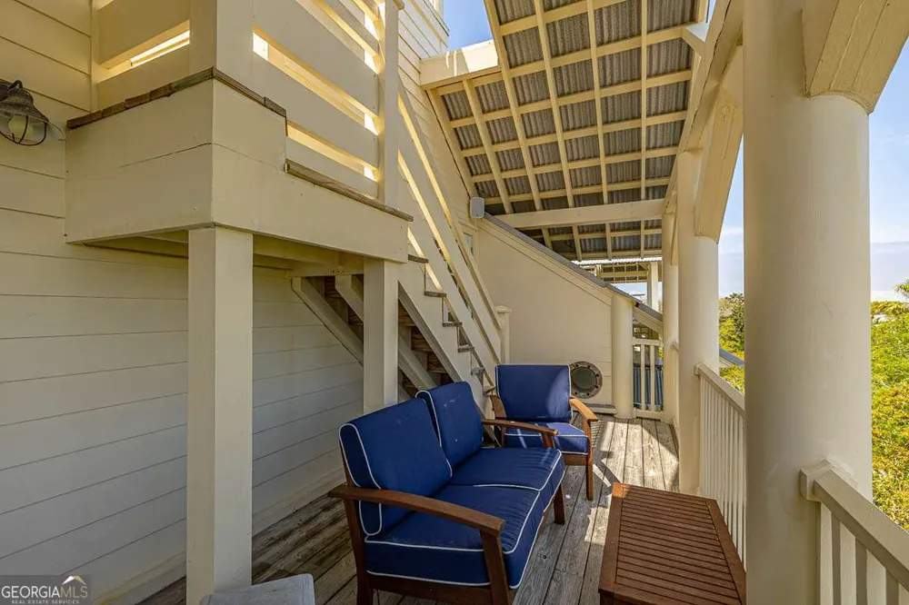 17 Sea Oats LN St. Simons, GA 31522
