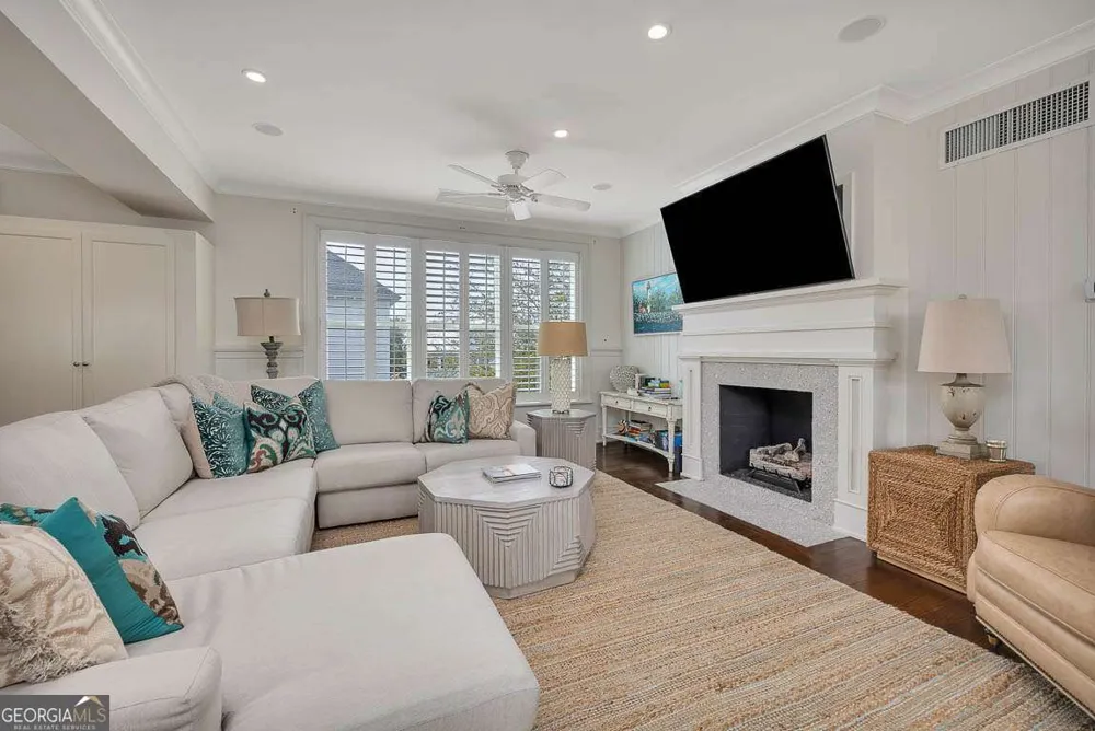 17 Sea Oats LN St. Simons, GA 31522