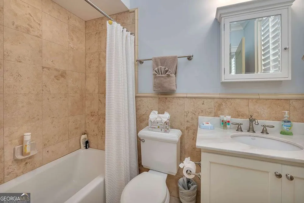 17 Sea Oats LN St. Simons, GA 31522