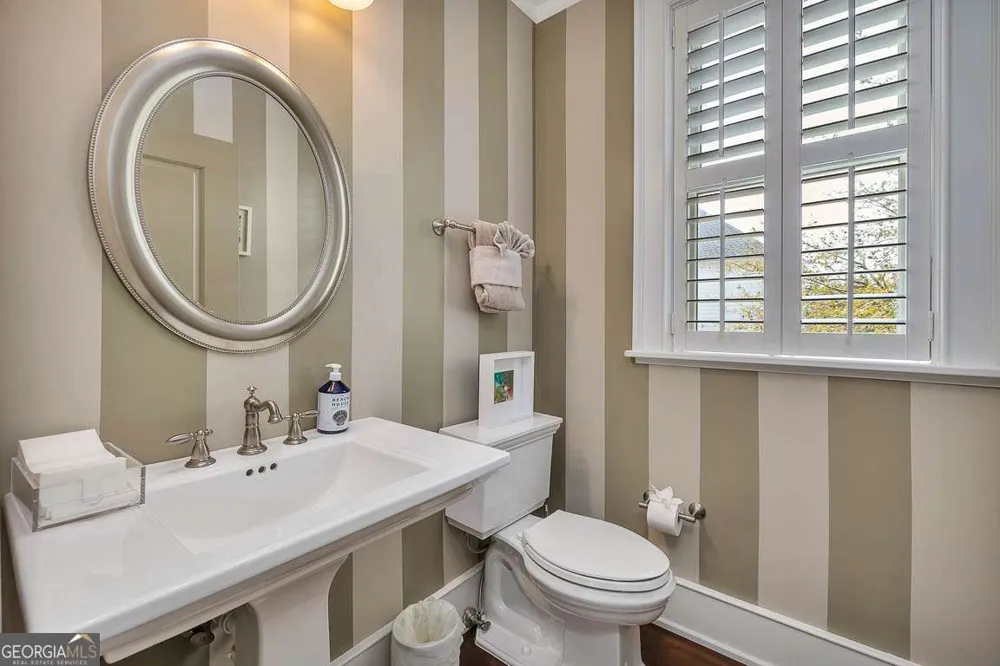 17 Sea Oats LN St. Simons, GA 31522