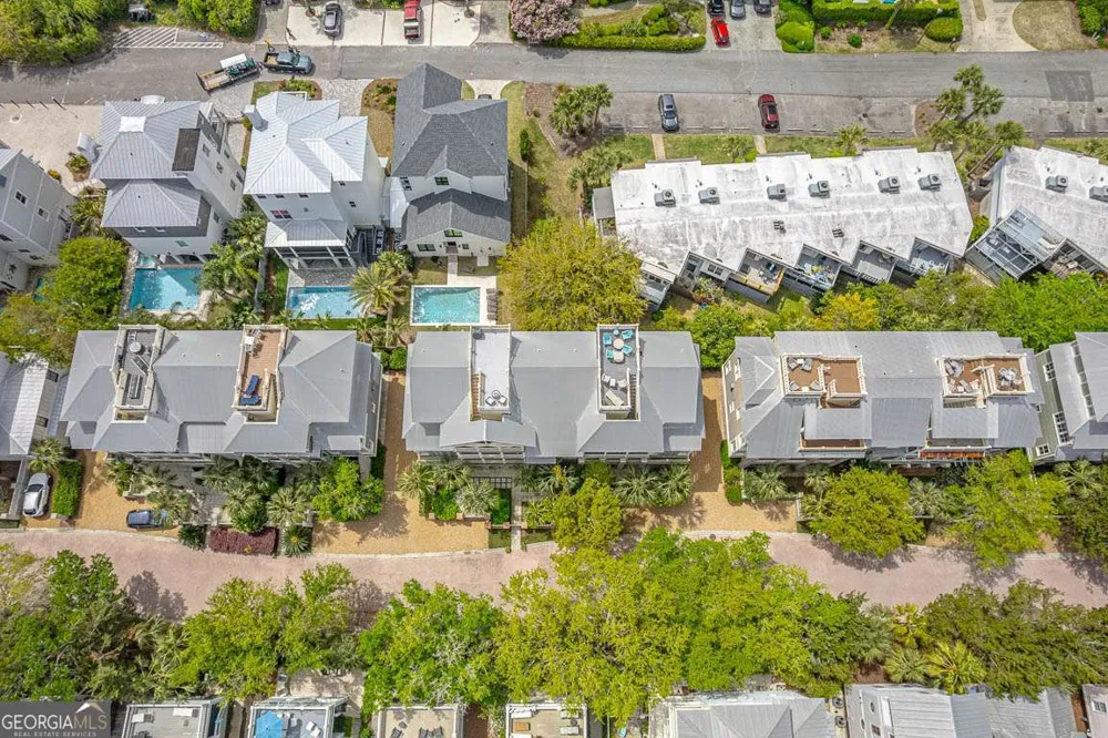 17 Sea Oats LN St. Simons, GA 31522