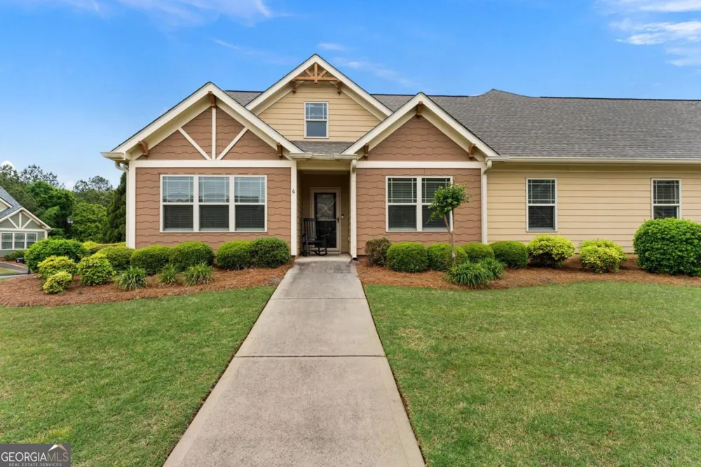 6 William DR NE White, GA 30184