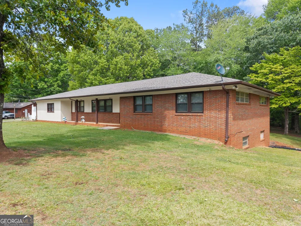 4508 Dicks Hill PKWY Mount Airy, GA 30563
