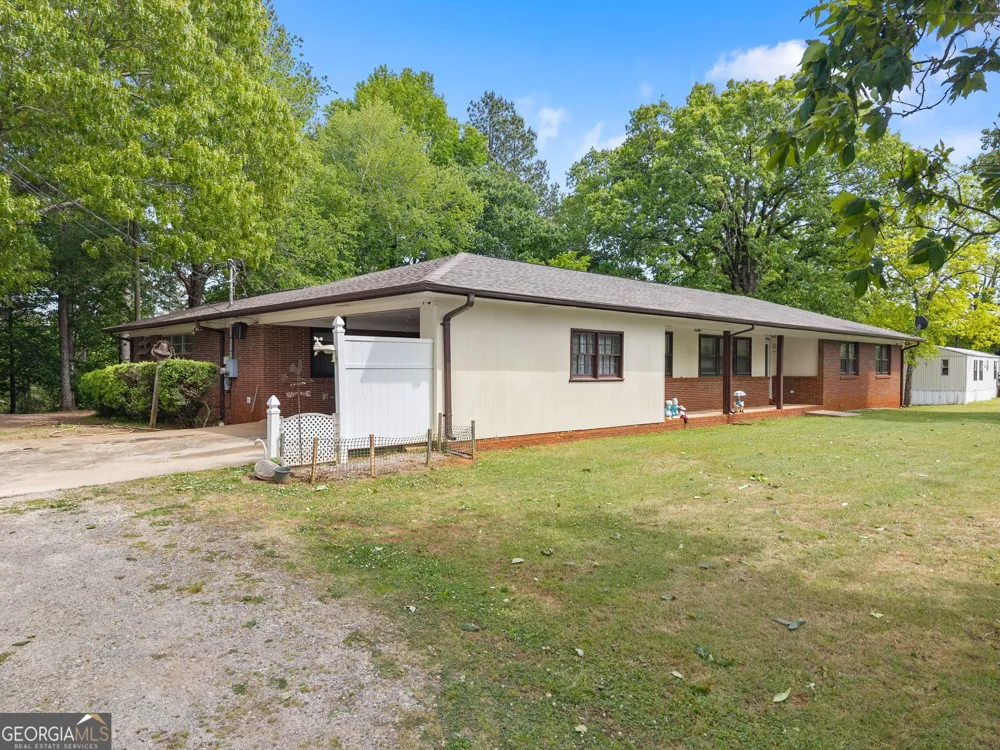 4508 Dicks Hill PKWY Mount Airy, GA 30563