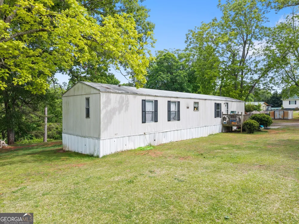 4508 Dicks Hill PKWY Mount Airy, GA 30563