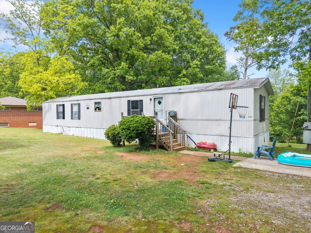 4508 Dicks Hill PKWY Mount Airy, GA 30563