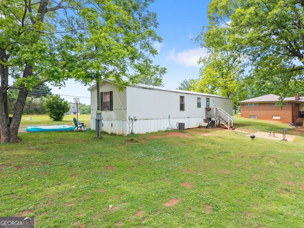 4508 Dicks Hill PKWY Mount Airy, GA 30563