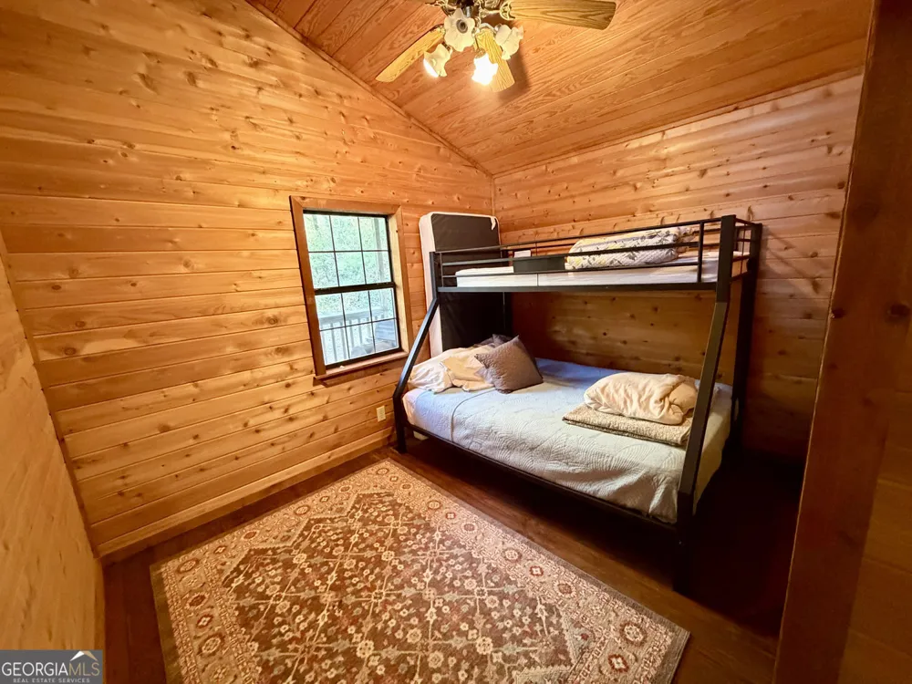 881 Mule Branch RD Helen, GA 30545