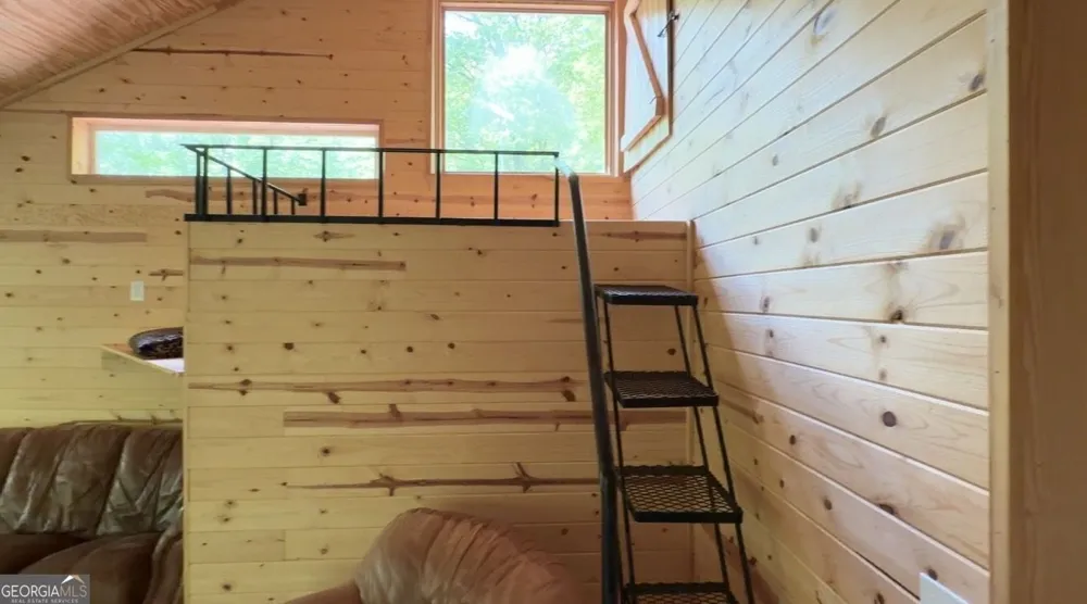 881 Mule Branch RD Helen, GA 30545