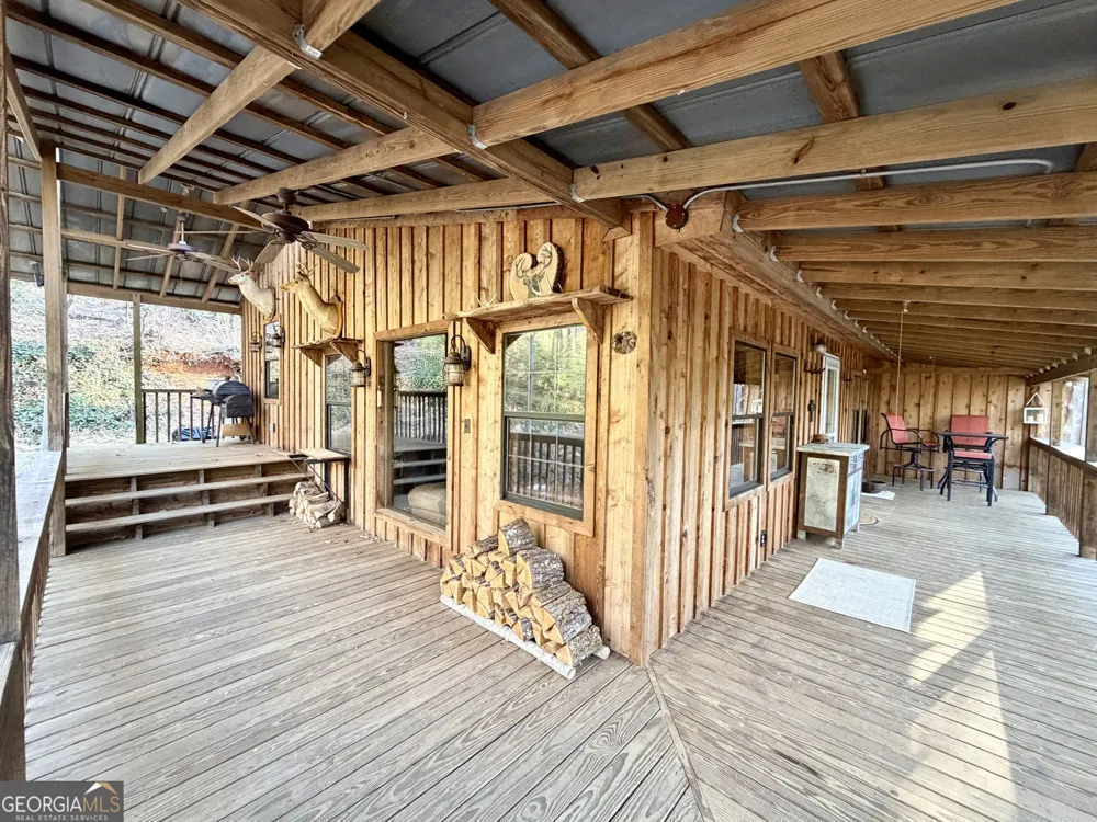 881 Mule Branch RD Helen, GA 30545
