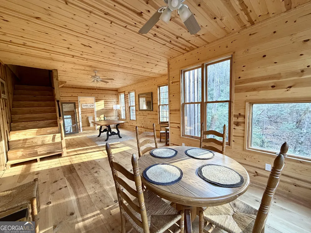 881 Mule Branch RD Helen, GA 30545