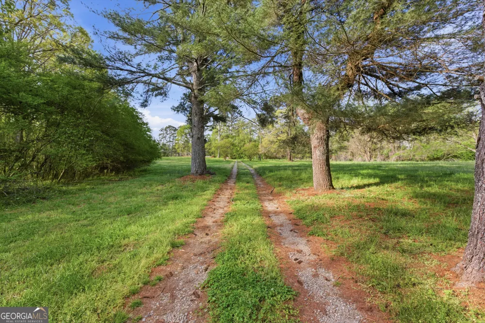 6668 Belton Bridge RD Lula, GA 30554