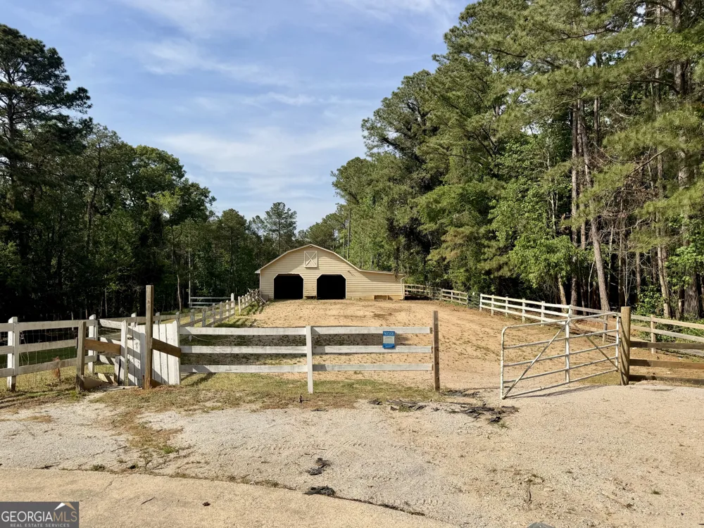 8518 Downs RD Winston, GA 30187