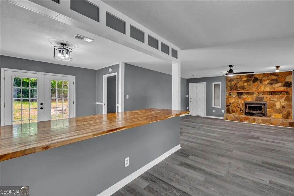 111 Weaver RD Warner Robins, GA 31093