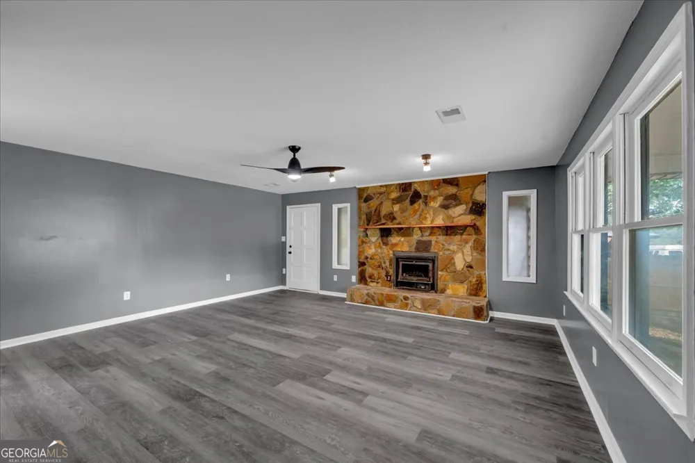 111 Weaver RD Warner Robins, GA 31093
