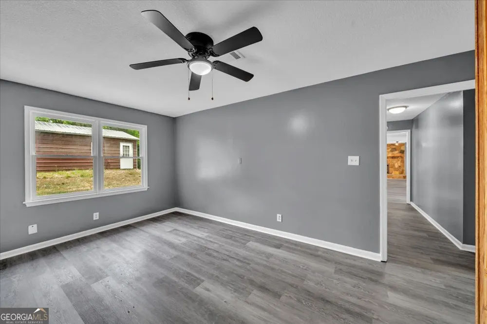 111 Weaver RD Warner Robins, GA 31093
