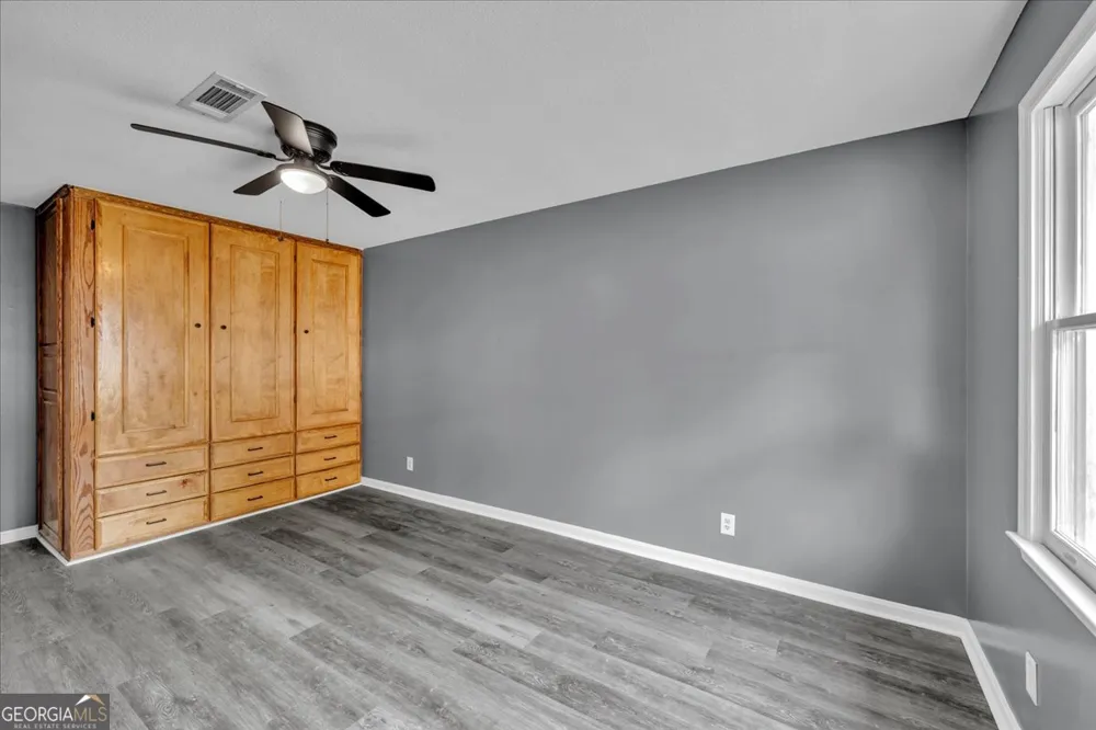 111 Weaver RD Warner Robins, GA 31093