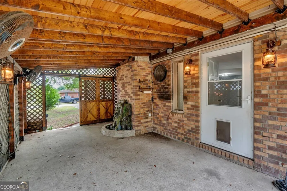111 Weaver RD Warner Robins, GA 31093