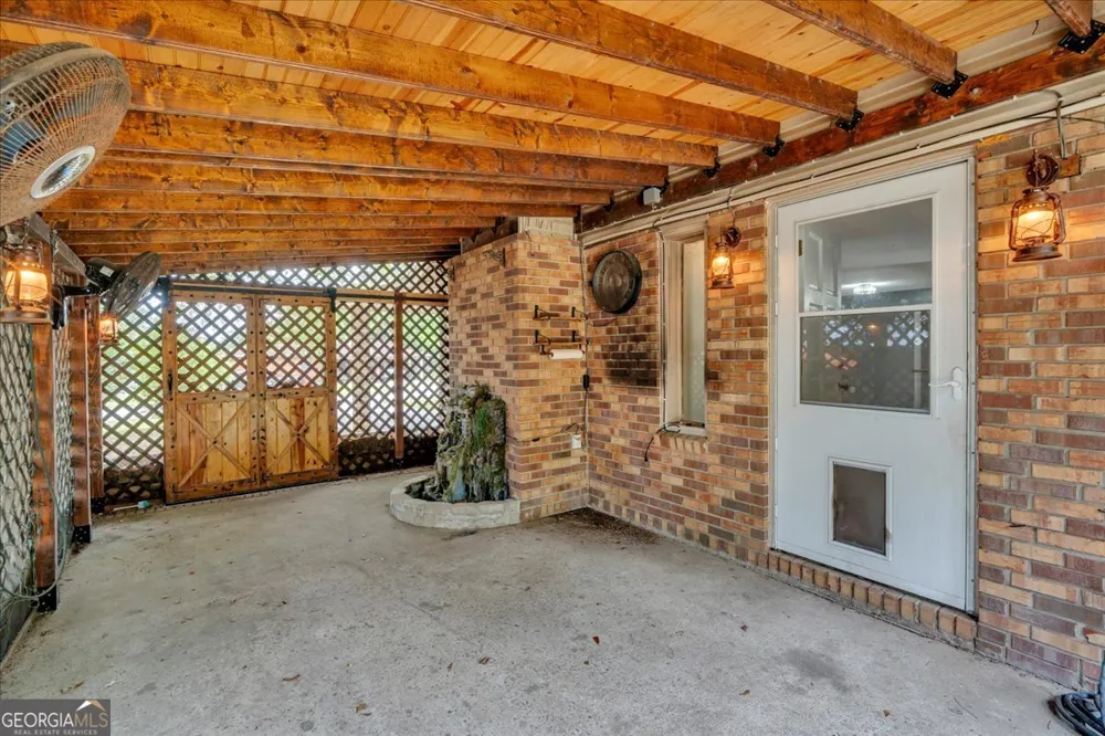111 Weaver RD Warner Robins, GA 31093