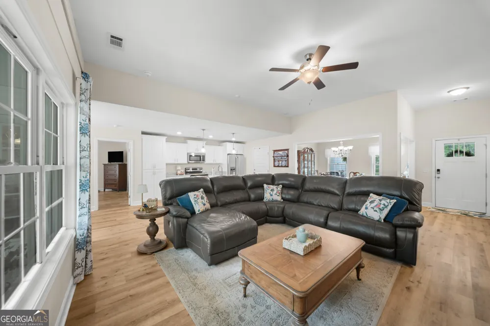 343 Tallulah BND Ellabell, GA 31308