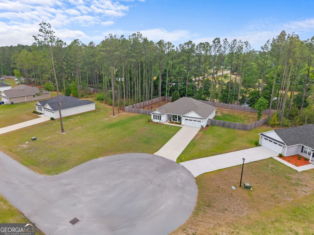 343 Tallulah BND Ellabell, GA 31308