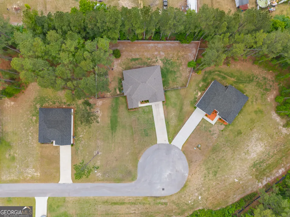 343 Tallulah BND Ellabell, GA 31308