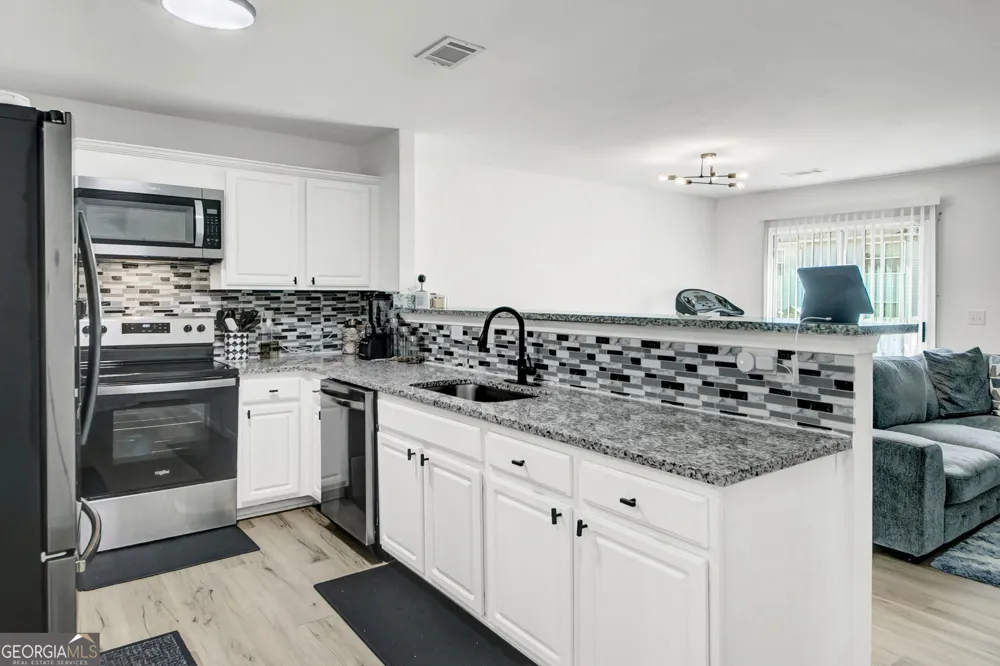 5356 Creekview WAY Morrow, GA 30260