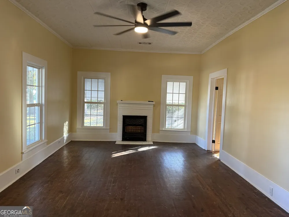 1358 1st AVE Rochelle, GA 31079