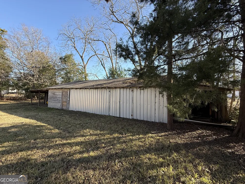 1358 1st AVE Rochelle, GA 31079