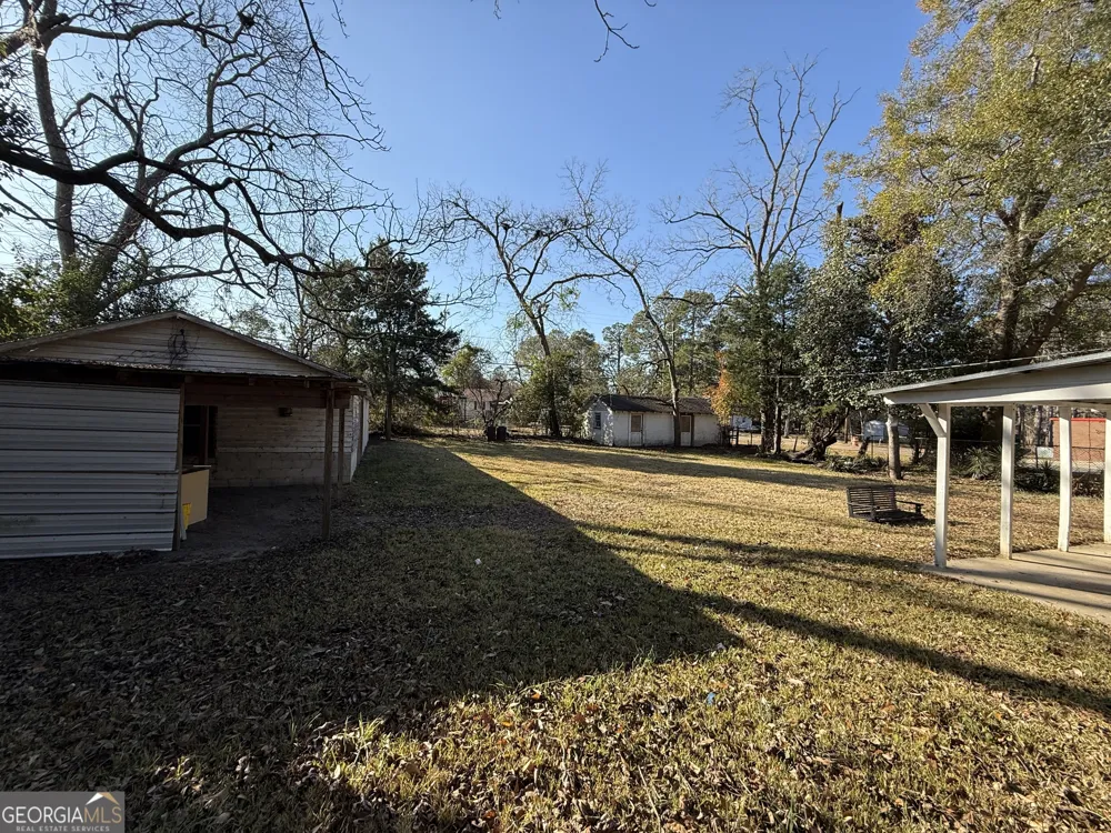 1358 1st AVE Rochelle, GA 31079