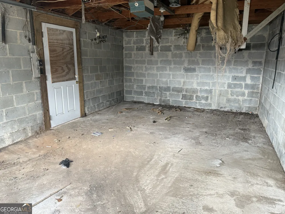 1358 1st AVE Rochelle, GA 31079