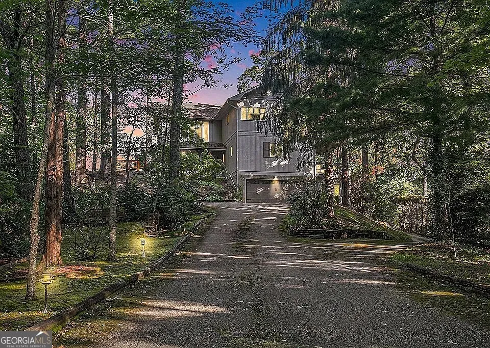 388 Alex Mountain DR Sky Valley, GA 30537