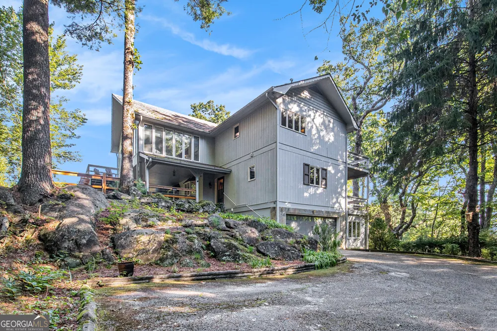 388 Alex Mountain DR Sky Valley, GA 30537