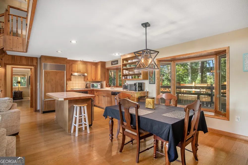 388 Alex Mountain DR Sky Valley, GA 30537